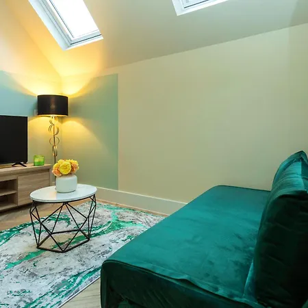 Prestige - Rose Platinum Apartment *